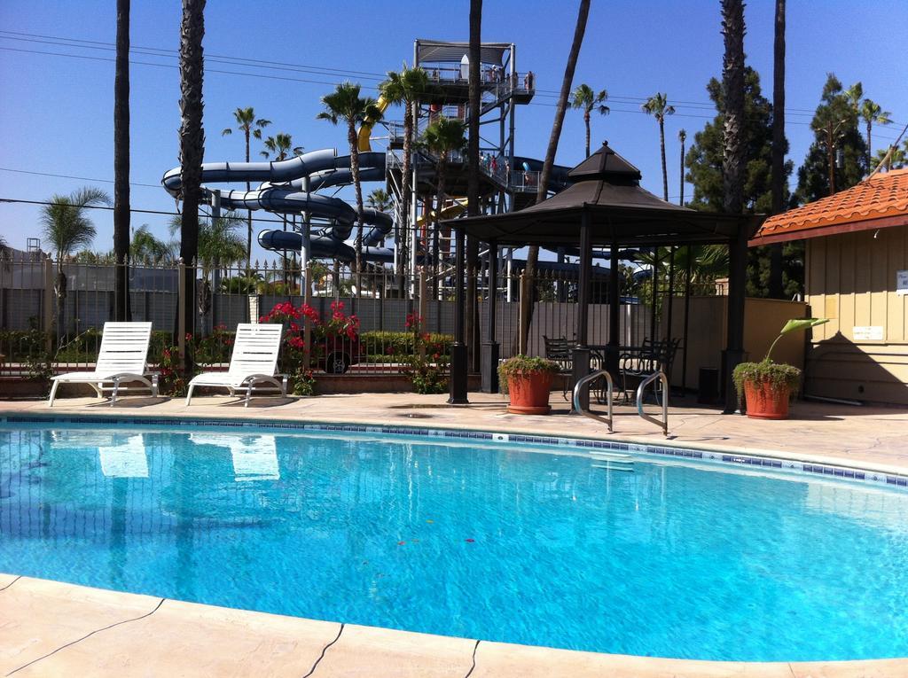 Hotel & 3*
